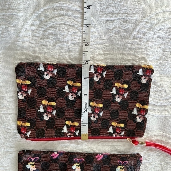 Disney: NWOT Mickey and Mini wristlets. - Picture 3 of 4
